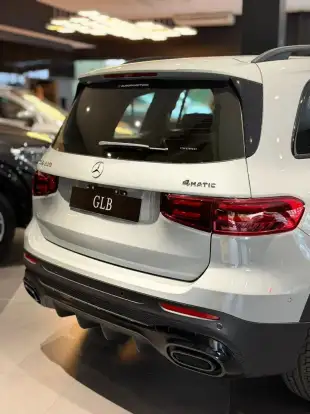 MERCEDES-BENZ-GLB 220-2026