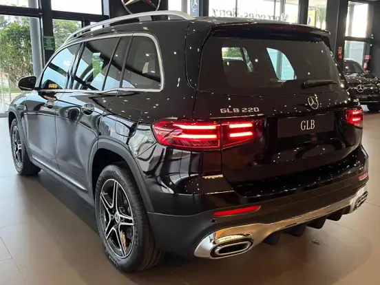 MERCEDES-BENZ-GLB 220-2.0 MHEV AMG LINE 4MATIC 8G-DCT MERCEDES-BENZ-GLB 220-2026