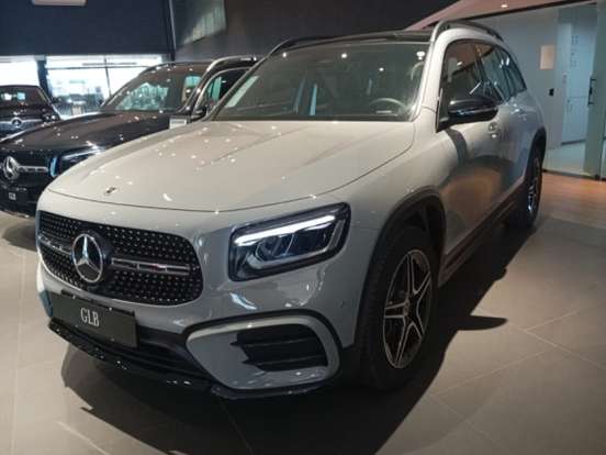 MERCEDES-BENZ-GLB 220-2.0 MHEV NIGHT EDITION 4MATIC 8G-DCT MERCEDES-BENZ-GLB 220-2026