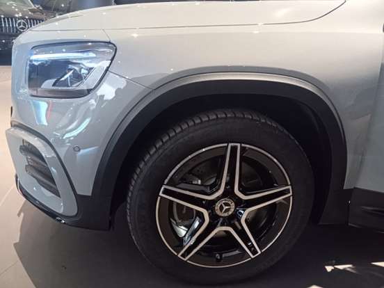 MERCEDES-BENZ-GLB 220-2.0 MHEV NIGHT EDITION 4MATIC 8G-DCT MERCEDES-BENZ-GLB 220-2026