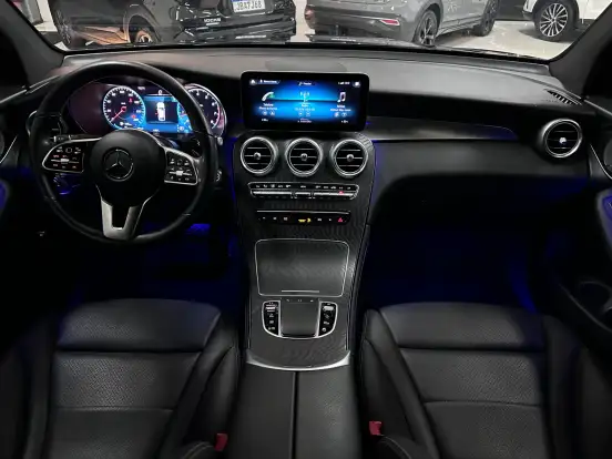 MERCEDES-BENZ-GLC 300-2019