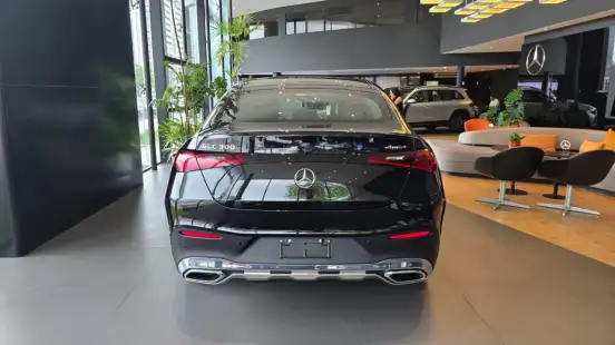 MERCEDES-BENZ-GLC 300-2026