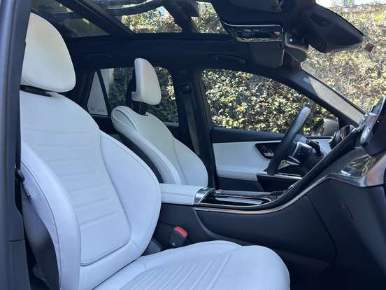 MERCEDES-BENZ-GLC 300-2024