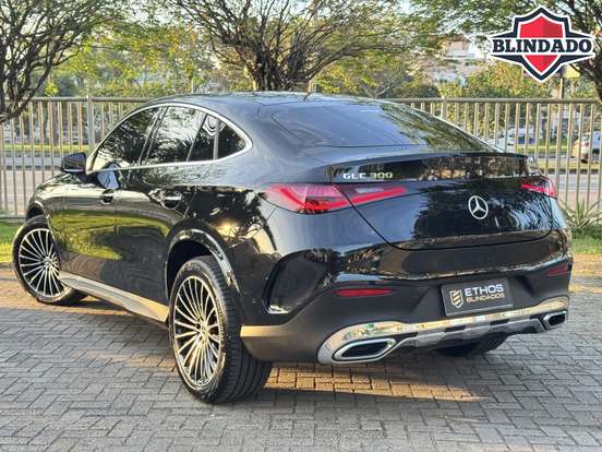 MERCEDES-BENZ-GLC 300-2025
