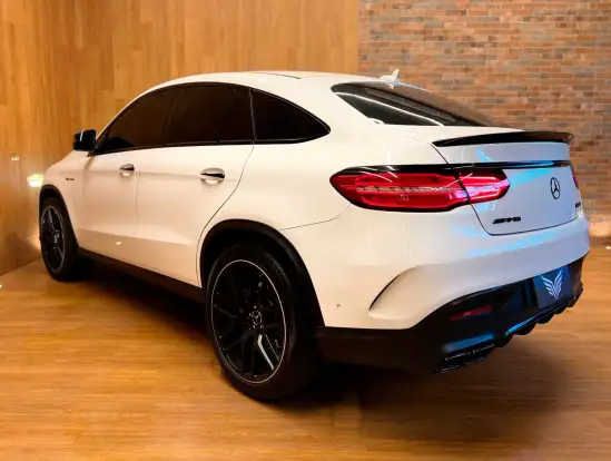 MERCEDES-BENZ-GLE 63 AMG-5.5 V8 TURBO GASOLINA COUPÉ 4MATIC 7G-TRONIC MERCEDES-BENZ-GLE 63 AMG-2016