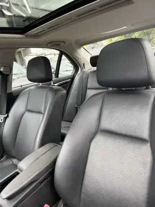 MERCEDES-BENZ-GLK 300-2011