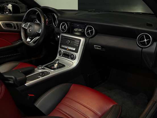 MERCEDES-BENZ-SLC 300-2.0 CGI GASOLINA 9G-TRONIC MERCEDES-BENZ-SLC 300-2018