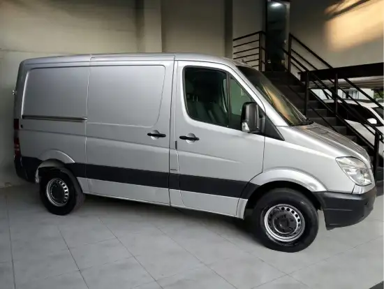 MERCEDES-BENZ-SPRINTER-2.2 311 CDI FURGÃO STREET 7.5 16V BI-TURBO DIESEL MANUAL MERCEDES-BENZ-SPRINTER-2013