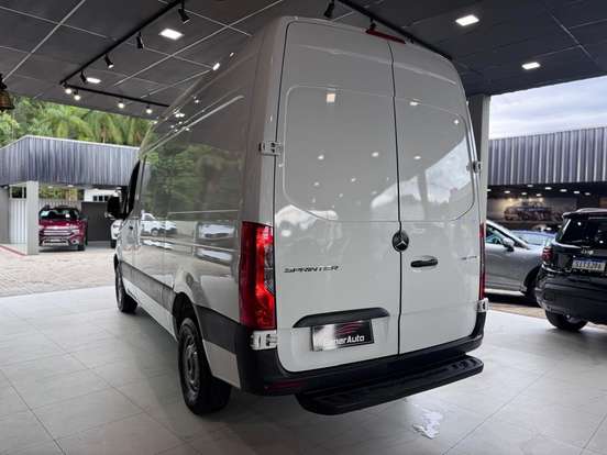 MERCEDES-BENZ-SPRINTER-2021