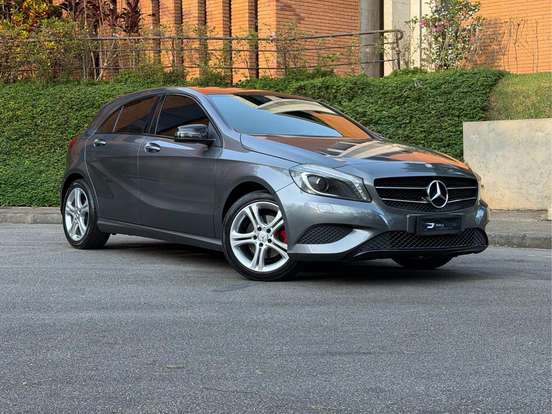 MERCEDES-BENZ-A 200-1.6 TURBO 16V FLEX 4P AUTOMÁTICO MERCEDES-BENZ-A 200-2015