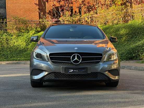MERCEDES-BENZ-A 200-1.6 TURBO 16V FLEX 4P AUTOMÁTICO MERCEDES-BENZ-A 200-2015