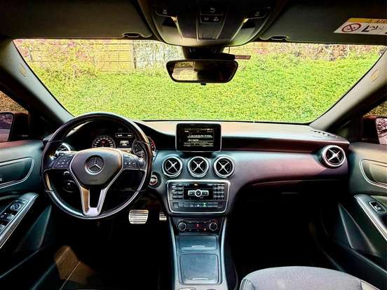 MERCEDES-BENZ-A 200-1.6 TURBO 16V FLEX 4P AUTOMÁTICO MERCEDES-BENZ-A 200-2015