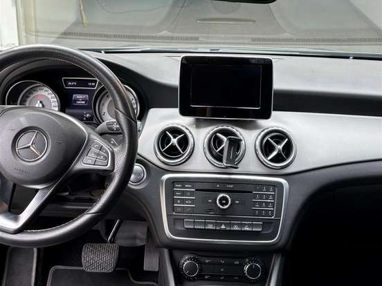 MERCEDES-BENZ-GLA 200-1.6 CGI ADVANCE 16V TURBO FLEX 4P AUTOMÁTICO MERCEDES-BENZ-GLA 200-2017
