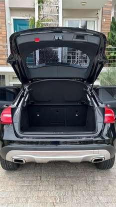 MERCEDES-BENZ-GLA 200-2017