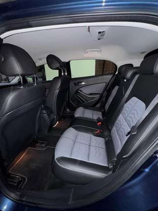 MERCEDES-BENZ-GLA 200-2019