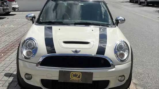 MINI-COOPER-2010