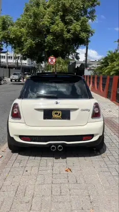 MINI-COOPER-2010