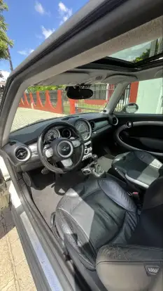 MINI-COOPER-2010