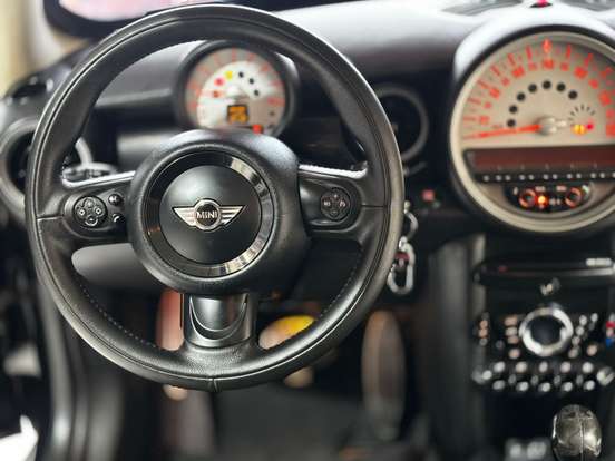 MINI-COOPER-1.6 16V GASOLINA 2P AUTOMÁTICO MINI-COOPER-2013