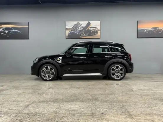 MINI-COUNTRYMAN-2020