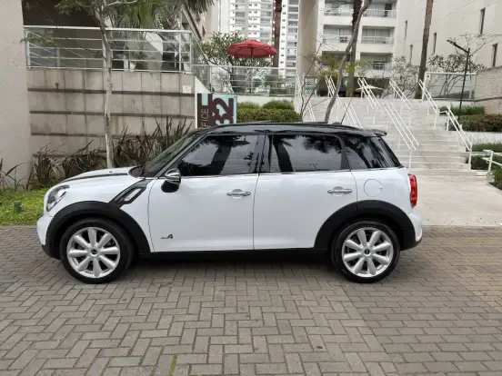 MINI-COUNTRYMAN-1.6 S ALL4 4X4 16V 184CV TURBO GASOLINA 4P AUTOMÁTICO MINI-COUNTRYMAN-2011