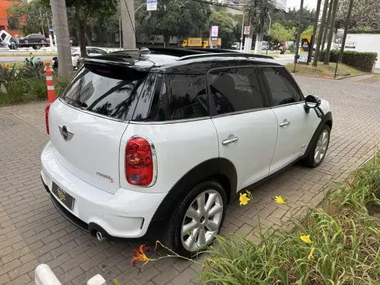 MINI-COUNTRYMAN-2011