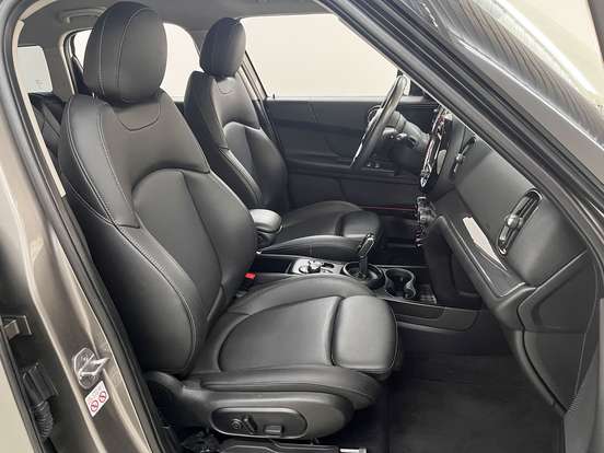 MINI-COUNTRYMAN-2019