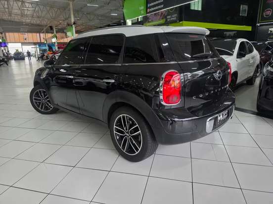 MINI-COUNTRYMAN-2011
