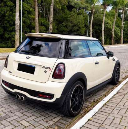 MINI-COOPER-2010