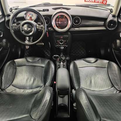 MINI-COOPER-2010
