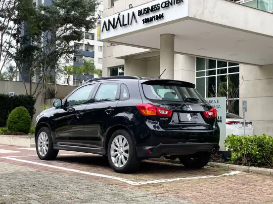 MITSUBISHI-ASX-2015