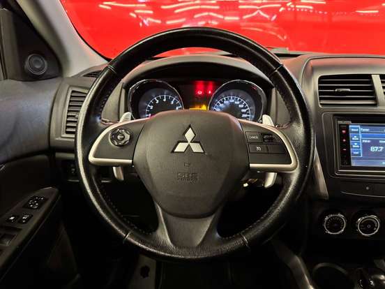 MITSUBISHI-ASX-2015