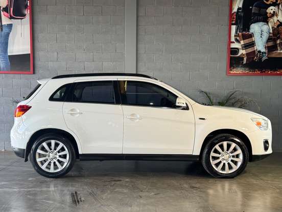 MITSUBISHI-ASX-2013