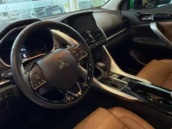 MITSUBISHI-ECLIPSE CROSS-1.5 MIVEC TURBO GASOLINA HPE-S S-AWC CVT MITSUBISHI-ECLIPSE CROSS-2024