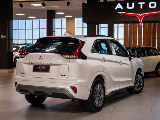 MITSUBISHI-ECLIPSE CROSS-2024