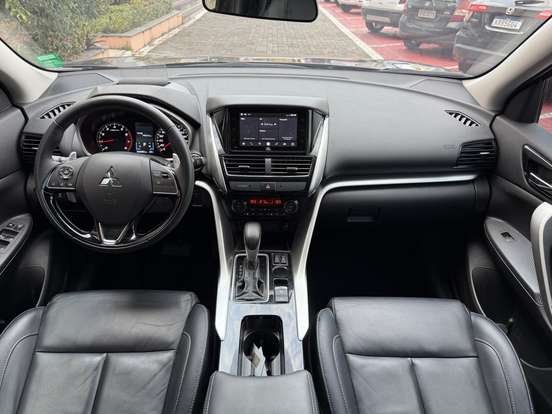 MITSUBISHI-ECLIPSE CROSS-1.5 MIVEC TURBO GASOLINA HPE CVT MITSUBISHI-ECLIPSE CROSS-2023