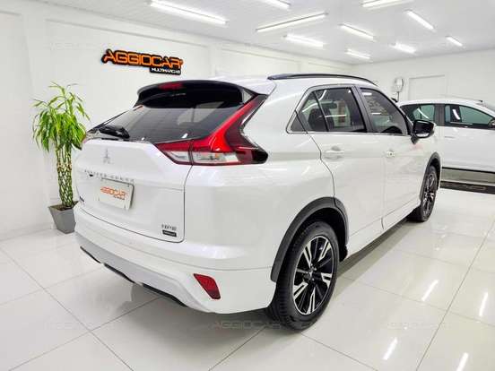 MITSUBISHI-ECLIPSE CROSS-2024