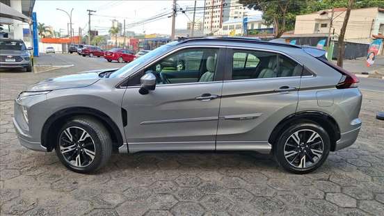 MITSUBISHI-ECLIPSE CROSS-2024
