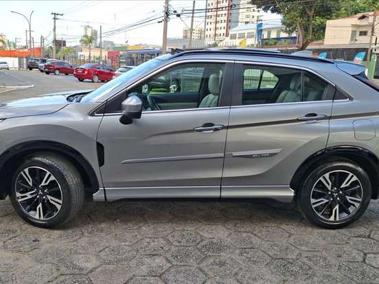 MITSUBISHI-ECLIPSE CROSS-1.5 MIVEC TURBO GASOLINA HPE-S S-AWC CVT MITSUBISHI-ECLIPSE CROSS-2024