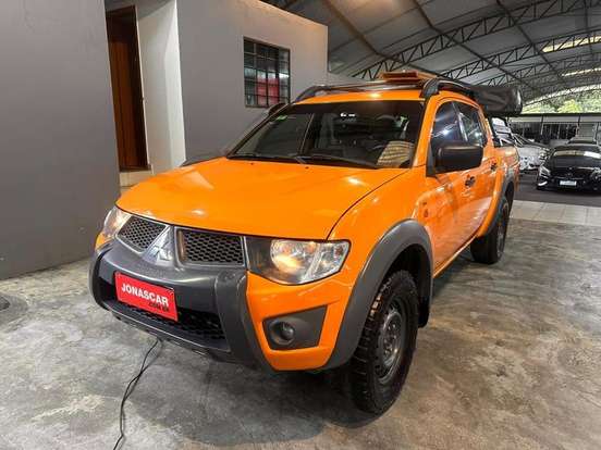 MITSUBISHI-L200 SAVANA-3.2 4X4 16V OFF TURBO INTERCOOLER DIESEL 4P MANUAL MITSUBISHI-L200 SAVANA-2015