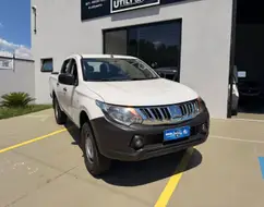 MITSUBISHI L200 TRITON 2.4 16V TURBO DIESEL GL CD 4X4 MANUAL MITSUBISHI L200 TRITON 2.4 16V TURBO DIESEL GL CD 4X4 MANUAL