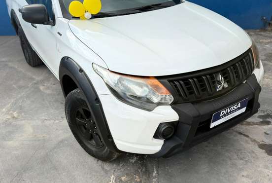 MITSUBISHI-L200 TRITON-2021