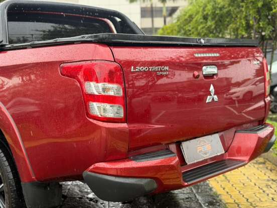 MITSUBISHI-L200 TRITON-2.4 16V TURBO DIESEL SPORT HPE TOP CD 4P 4X4 AUTOMÁTICO MITSUBISHI-L200 TRITON-2017