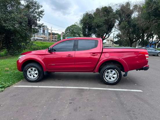 MITSUBISHI-L200 TRITON-2.4 16V TURBO DIESEL SPORT HPE TOP CD 4P 4X4 AUTOMÁTICO MITSUBISHI-L200 TRITON-2017