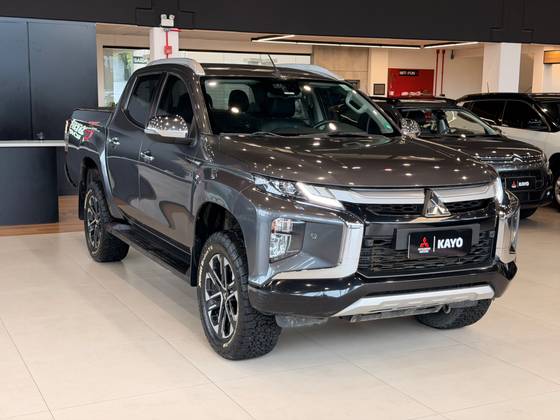 MITSUBISHI L200 TRITON 2.4 16V TURBO DIESEL SPORT HPE-S CD 4P 4X4 AUTOMÁTICO