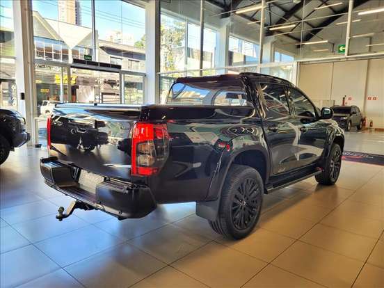 MITSUBISHI-L200 TRITON-2.4 16V TURBO DIESEL SPORT HPE-S URBAN CD 4P 4X4 AUTOMÁTICO MITSUBISHI-L200 TRITON-2024