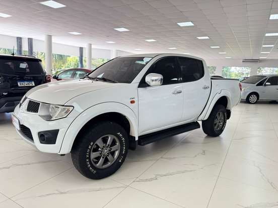 MITSUBISHI-L200 TRITON-2011