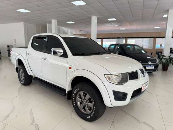 MITSUBISHI-L200 TRITON-2011