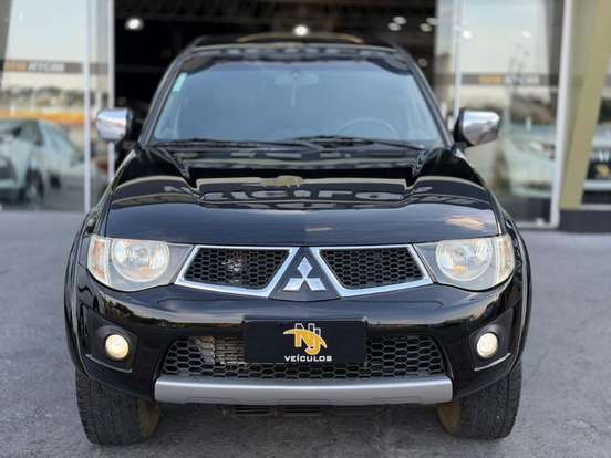 MITSUBISHI-L200 TRITON-3.2 HPE 4X4 CD 16V TURBO INTERCOOLER DIESEL 4P AUTOMÁTICO MITSUBISHI-L200 TRITON-2011