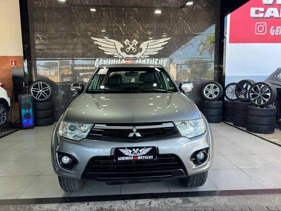 MITSUBISHI L200 TRITON 3.2 HPE 4X4 CD 16V TURBO INTERCOOLER DIESEL 4P AUTOMÁTICO